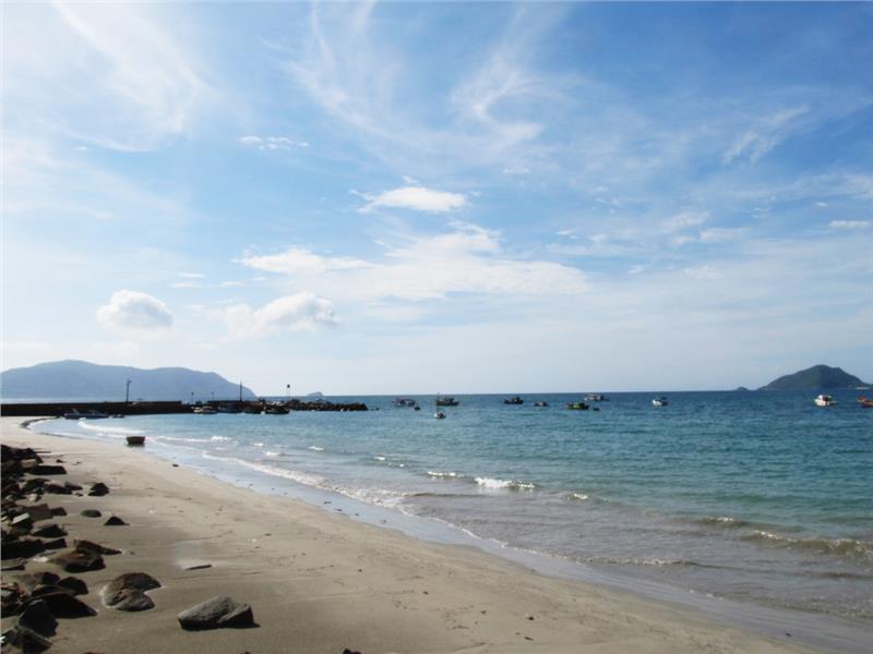 beach-in-con-dao-island-332